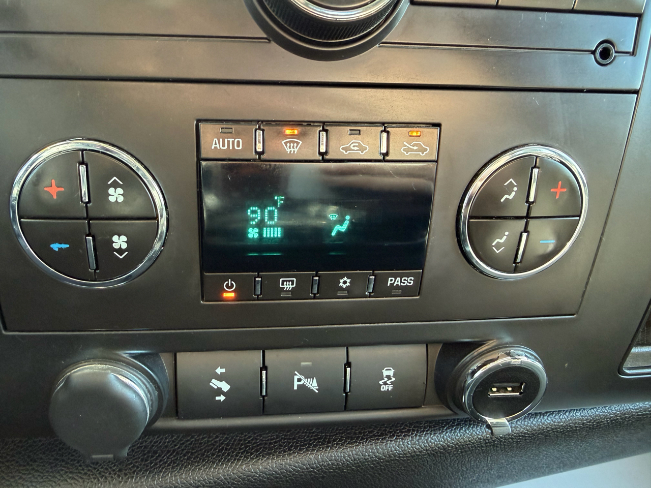 Chevrolet Silverado 1500 4WD Crew Cab 143.5" LT 2013