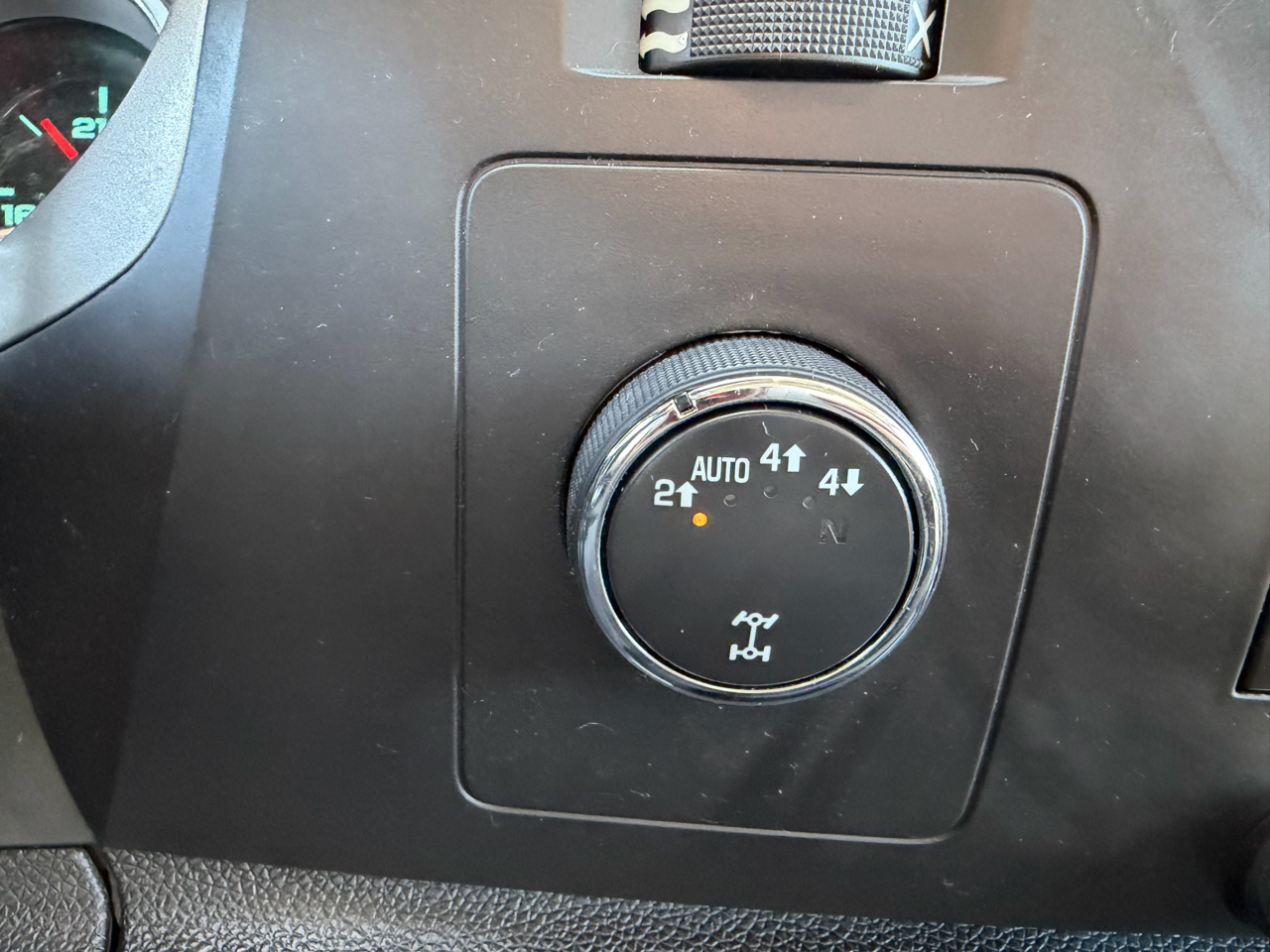 Chevrolet Silverado 1500 4WD Crew Cab 143.5" LT 2013