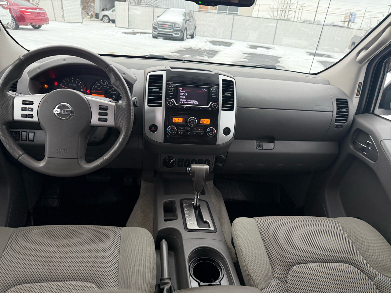 Nissan Frontier 4WD Crew Cab SWB Auto SV 2015