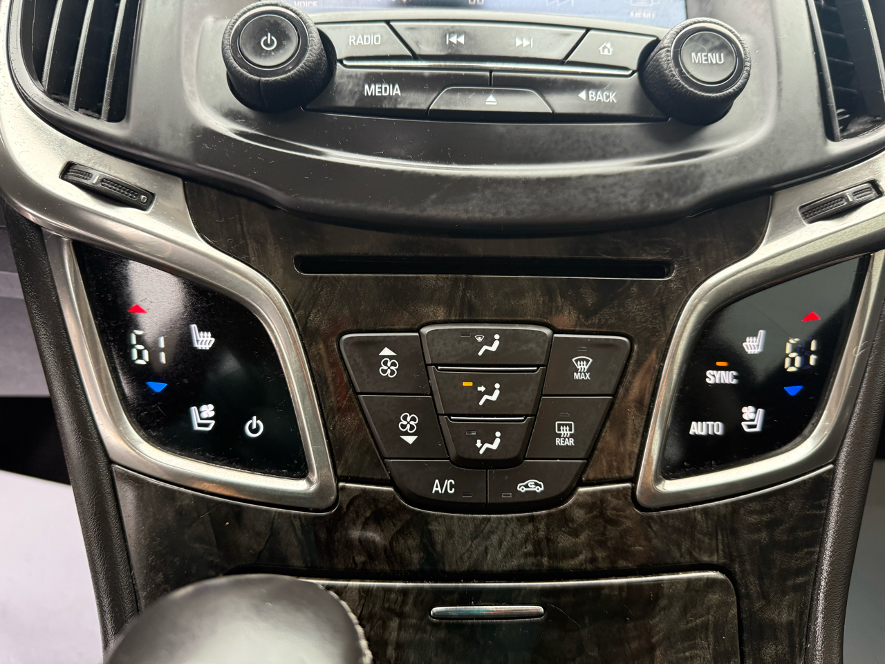 Buick LaCrosse 4dr Sdn Premium II FWD 2014