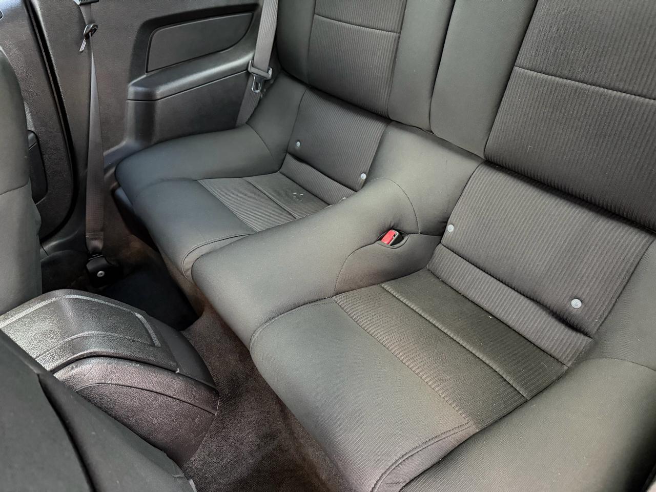 Ford Mustang 2dr Cpe V6 2010