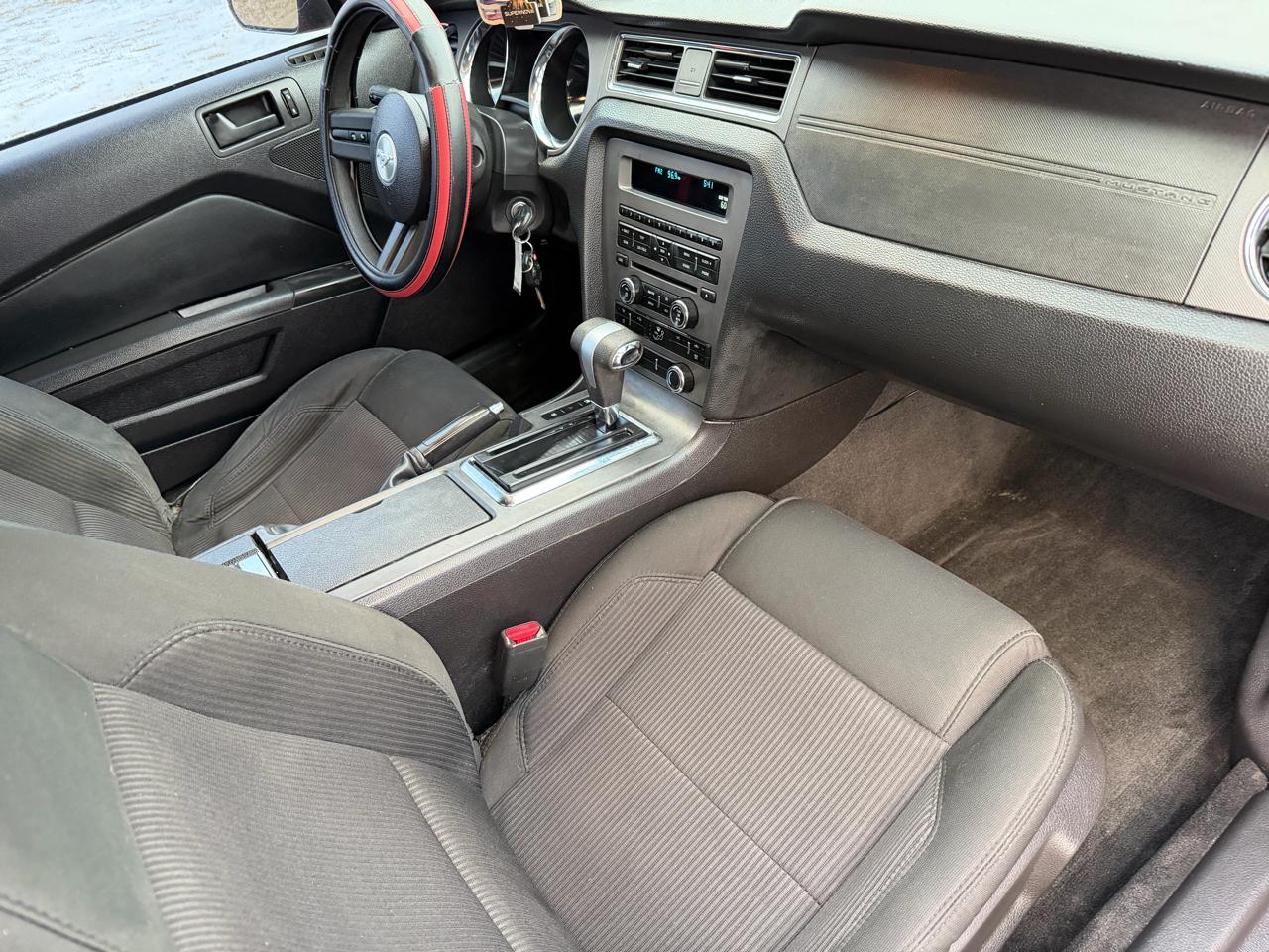 Ford Mustang 2dr Cpe V6 2010