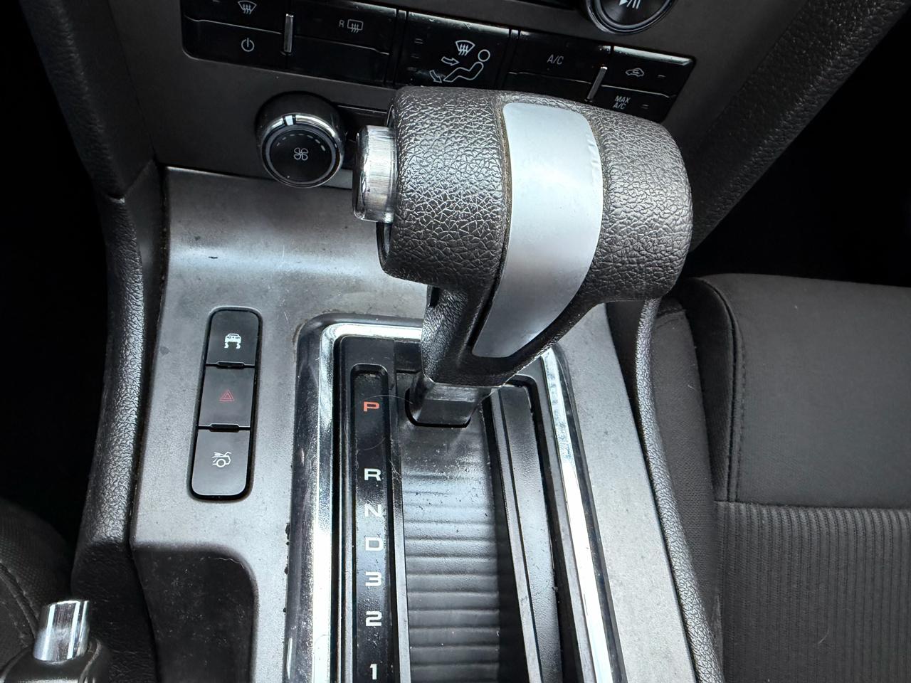 Ford Mustang 2dr Cpe V6 2010