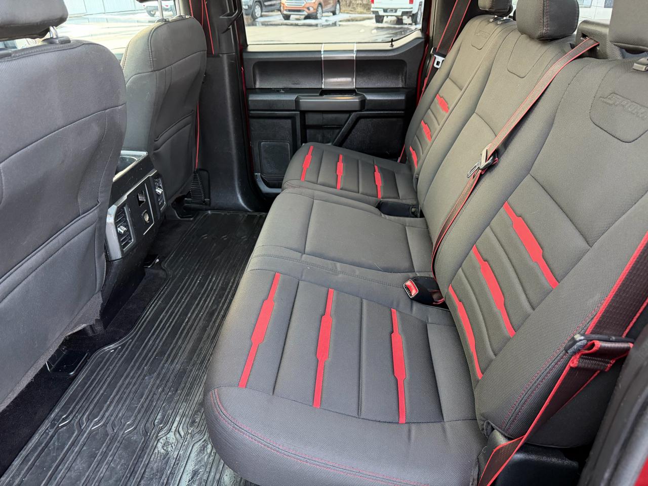 Ford F-150 4WD SuperCrew 145" XLT 2016