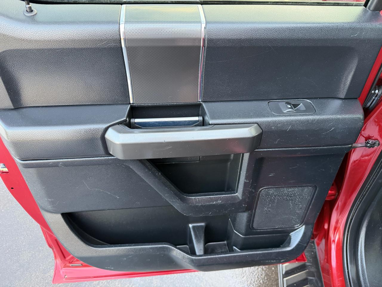 Ford F-150 4WD SuperCrew 145" XLT 2016