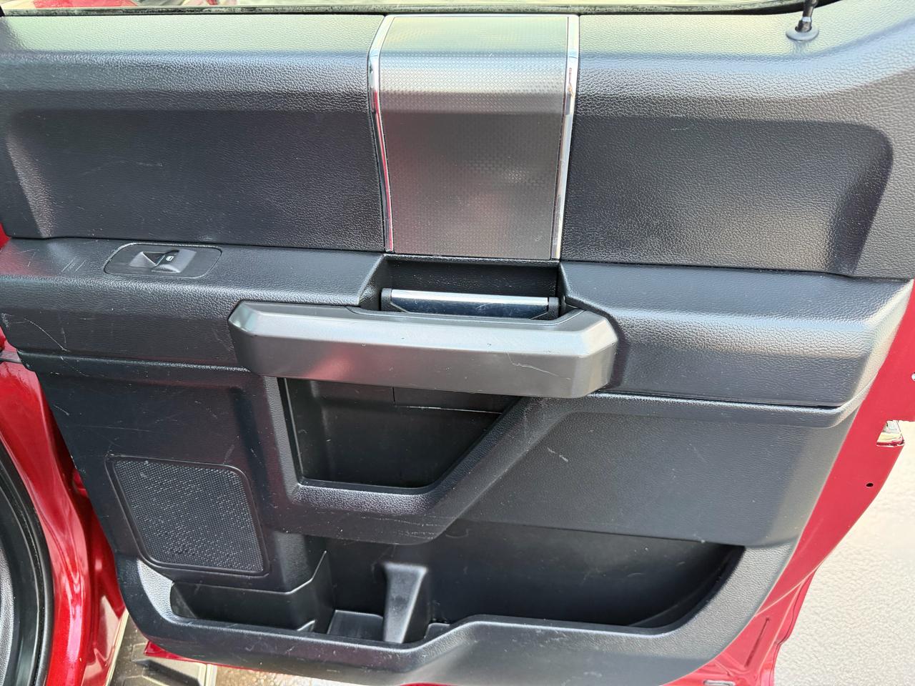 Ford F-150 4WD SuperCrew 145" XLT 2016