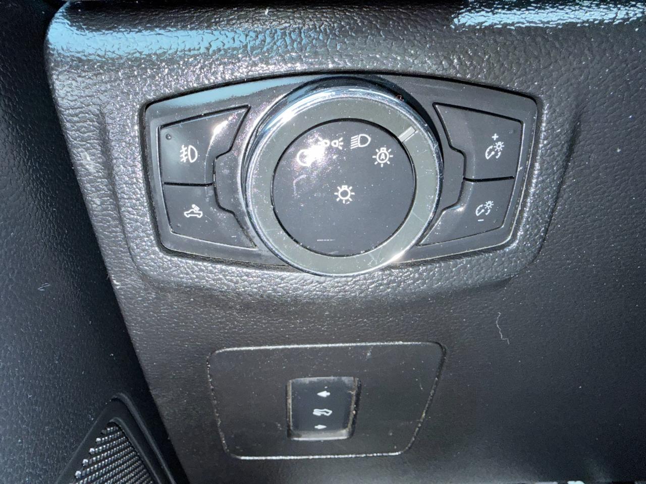 Ford F-150 4WD SuperCrew 145" XLT 2016