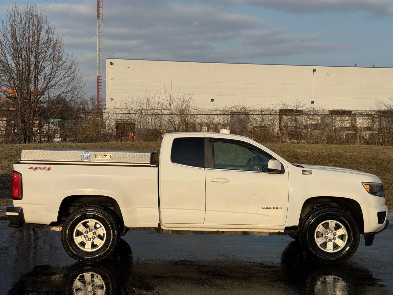 Chevrolet Colorado 4WD Ext Cab 128.3" WT 2017