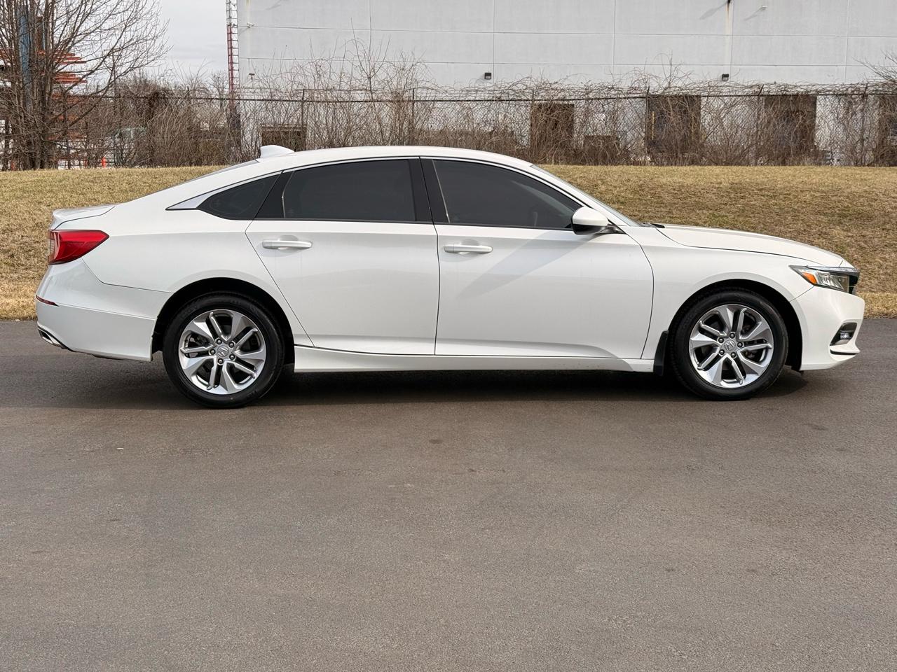 Honda Accord Sedan LX 1.5T CVT 2019