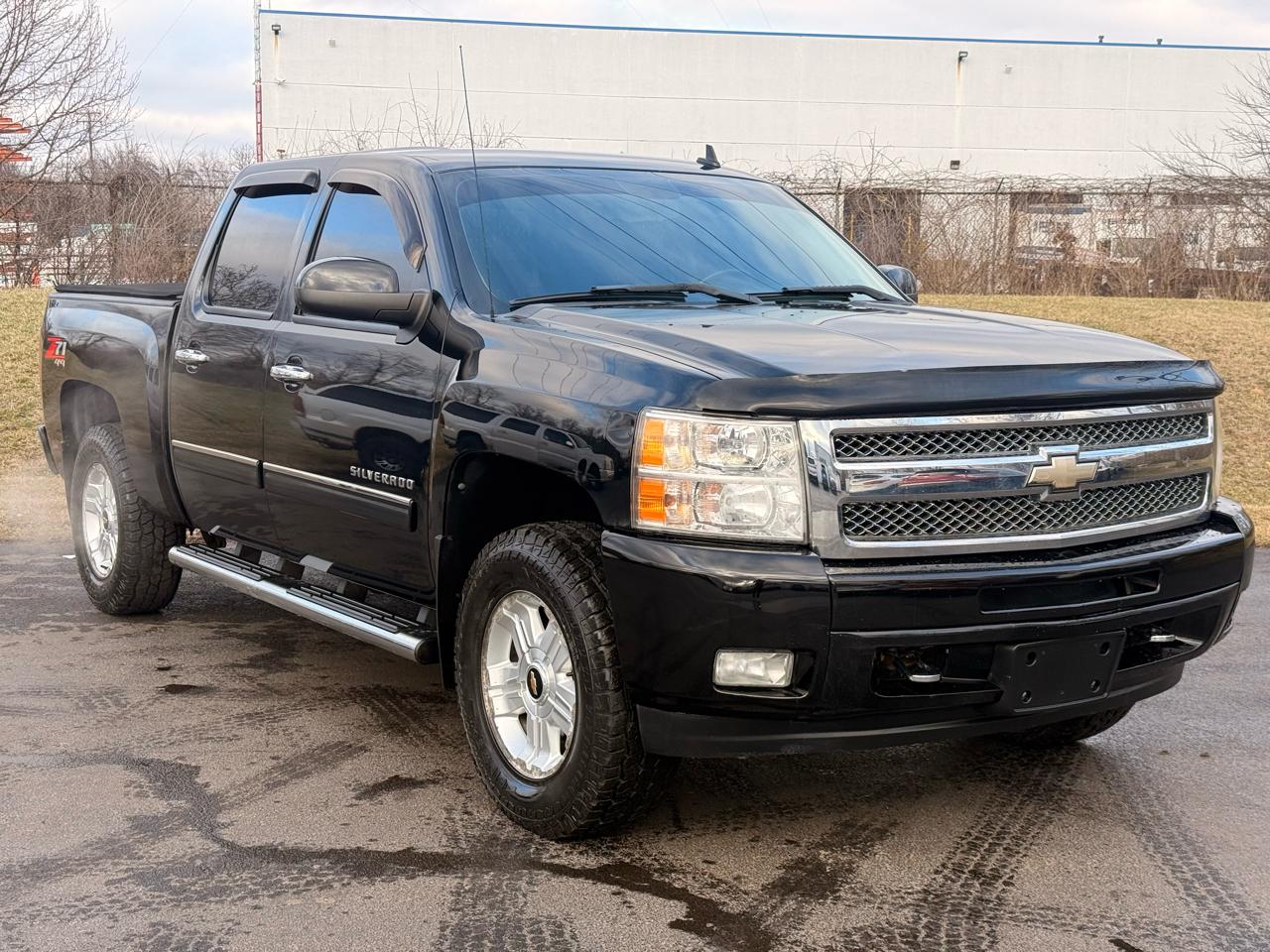 Chevrolet Silverado 1500 4WD Crew Cab 143.5" LT 2011