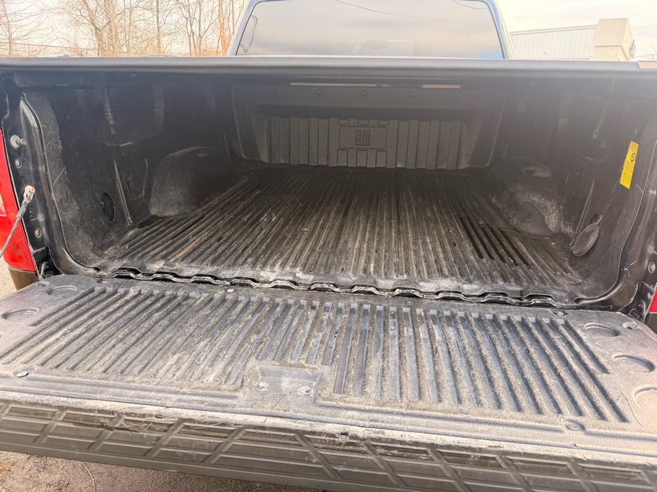 Chevrolet Silverado 1500 4WD Crew Cab 143.5" LT 2011