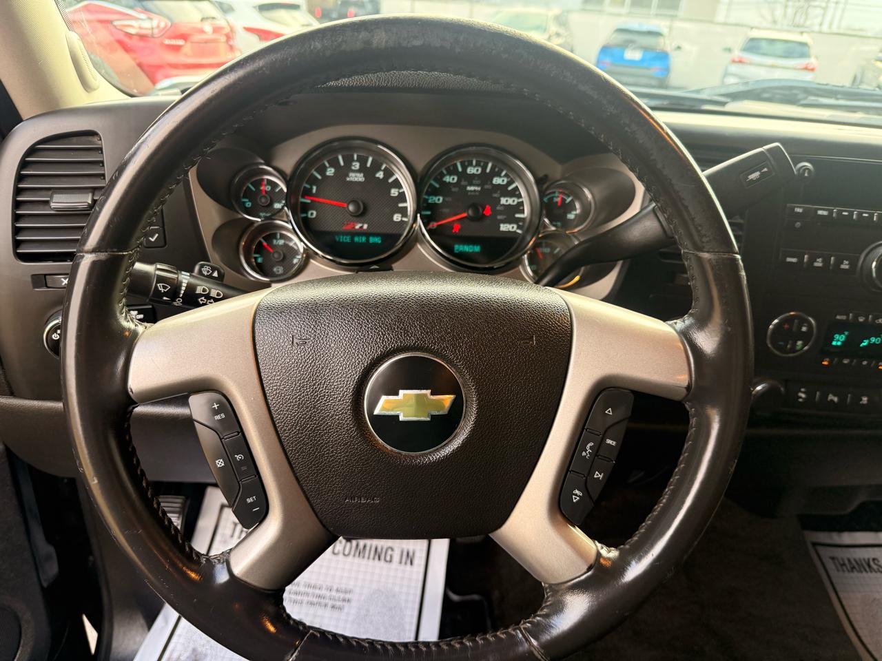 Chevrolet Silverado 1500 4WD Crew Cab 143.5" LT 2011