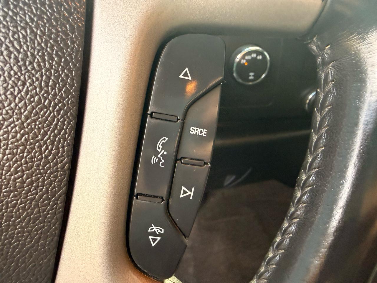 Chevrolet Silverado 1500 4WD Crew Cab 143.5" LT 2011