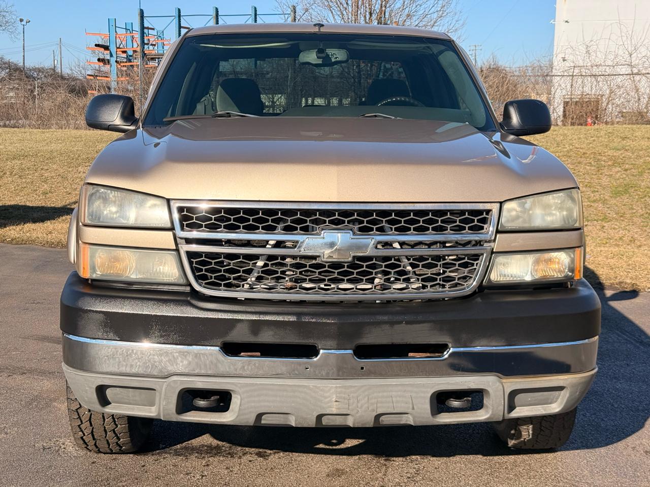 Chevrolet Silverado 2500HD Crew Cab 153" WB 4WD LS 2005