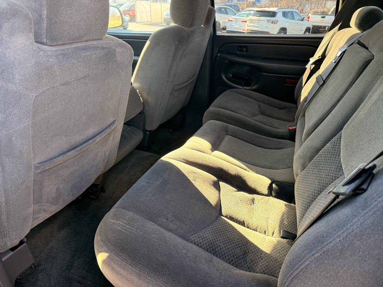 Chevrolet Silverado 2500HD Crew Cab 153" WB 4WD LS 2005