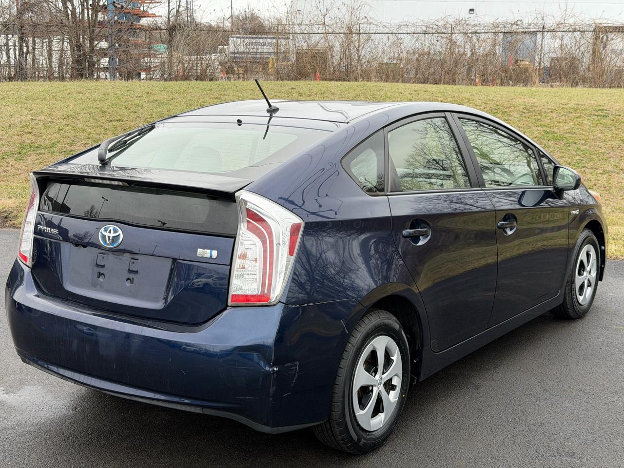 Toyota Prius 5dr HB Persona Series Special Edition (Natl) 2015