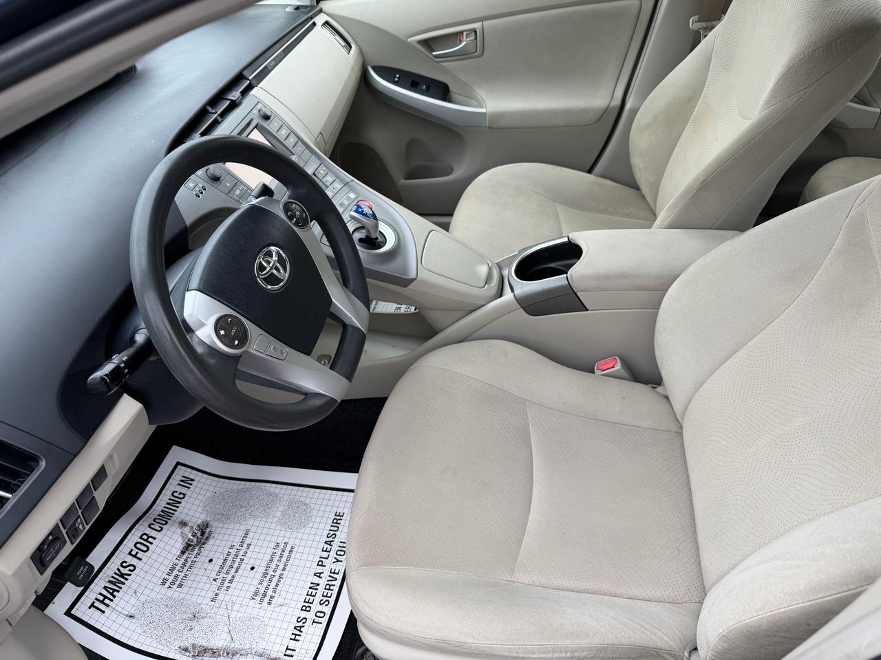 Toyota Prius 5dr HB Persona Series Special Edition (Natl) 2015