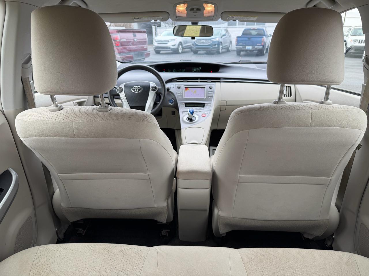 Toyota Prius 5dr HB Persona Series Special Edition (Natl) 2015