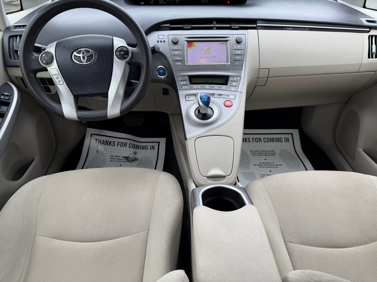 Toyota Prius 5dr HB Persona Series Special Edition (Natl) 2015