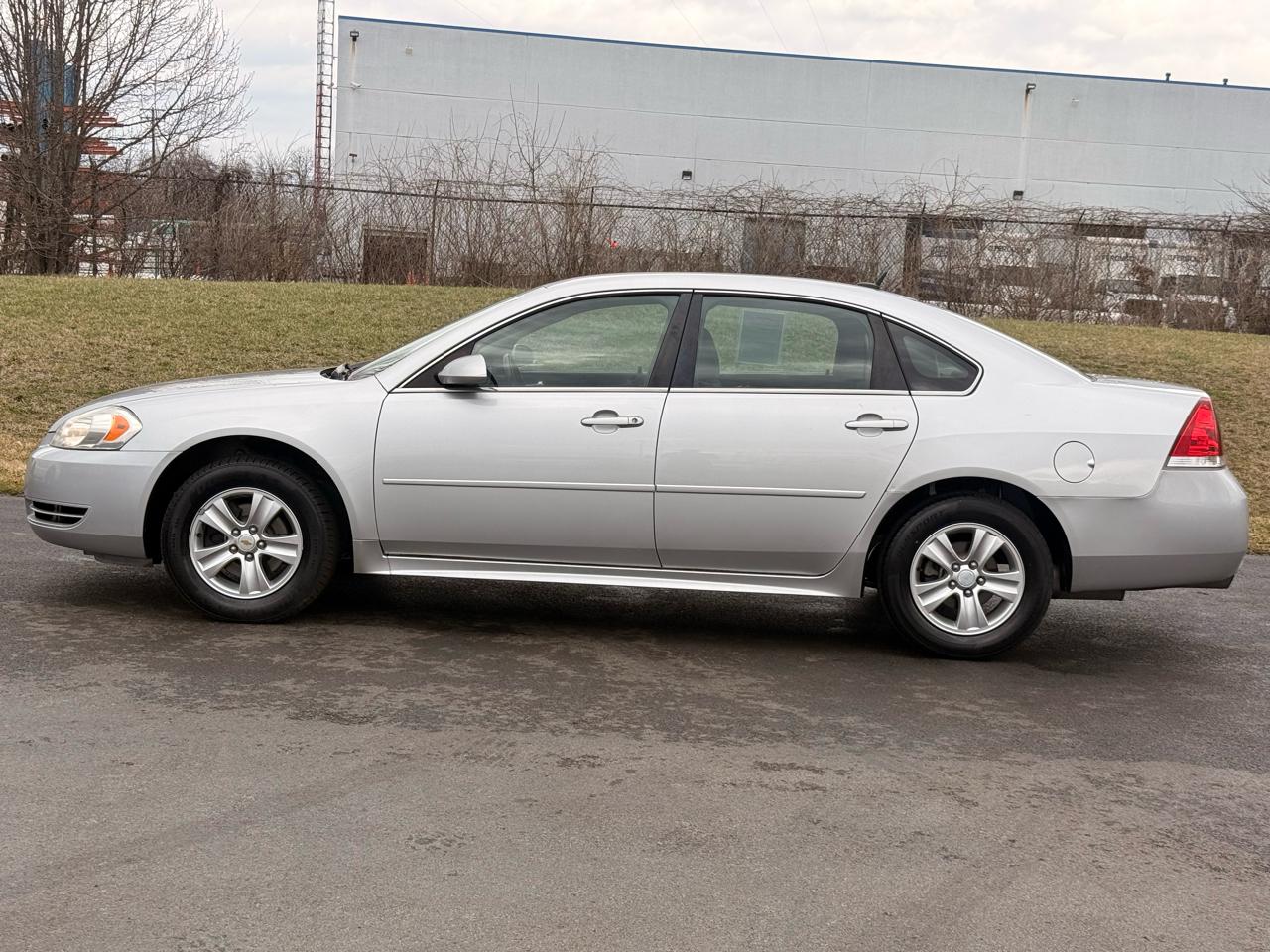 Chevrolet Impala 4dr Sdn LS Retail 2013