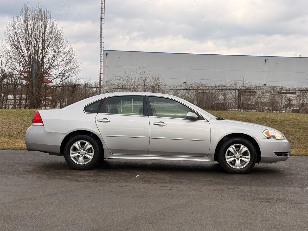 Chevrolet Impala 4dr Sdn LS Retail 2013