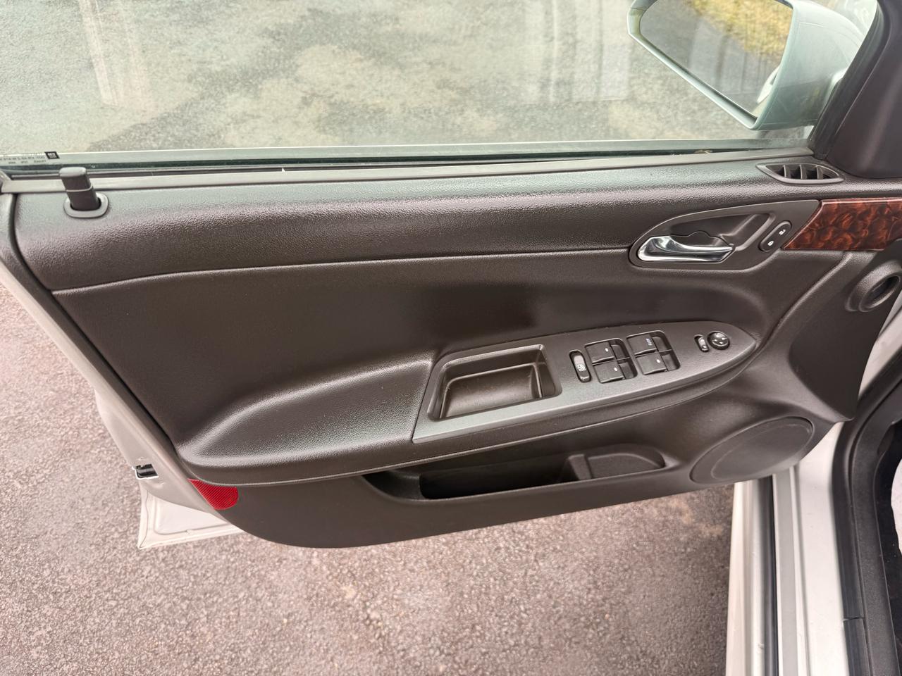 Chevrolet Impala 4dr Sdn LS Retail 2013