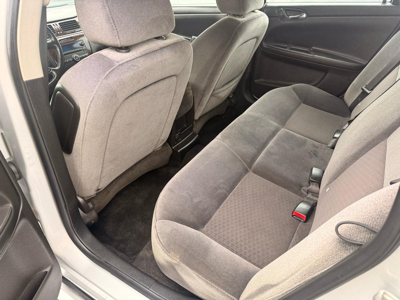 Chevrolet Impala 4dr Sdn LS Retail 2013