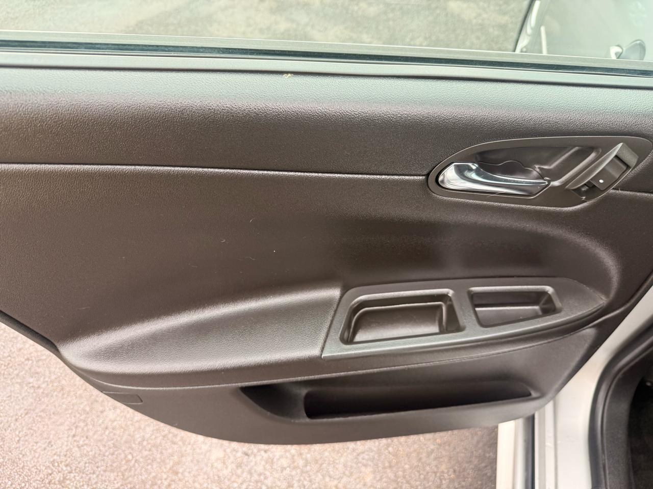 Chevrolet Impala 4dr Sdn LS Retail 2013