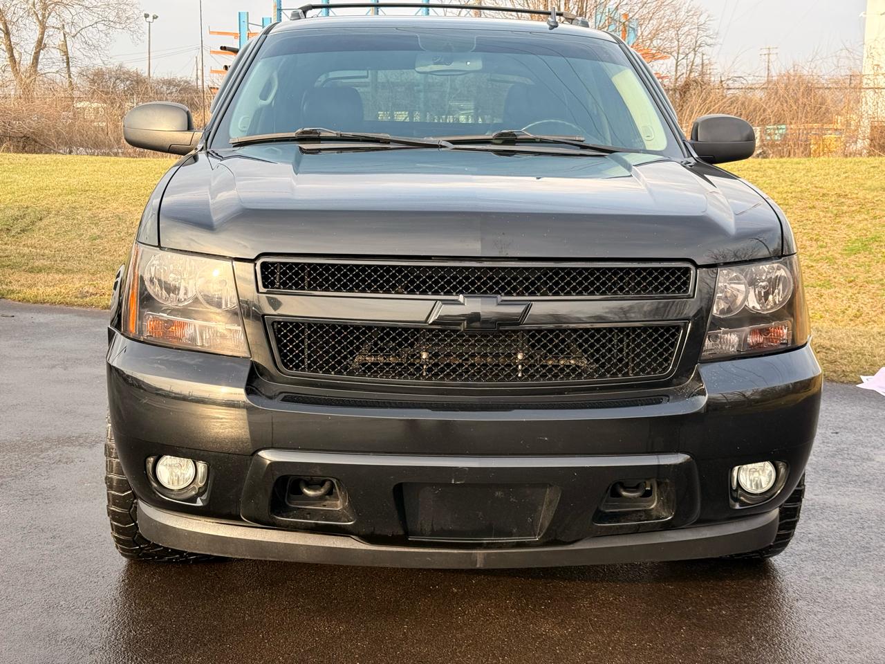 Chevrolet Avalanche 4WD Crew Cab LT 2013