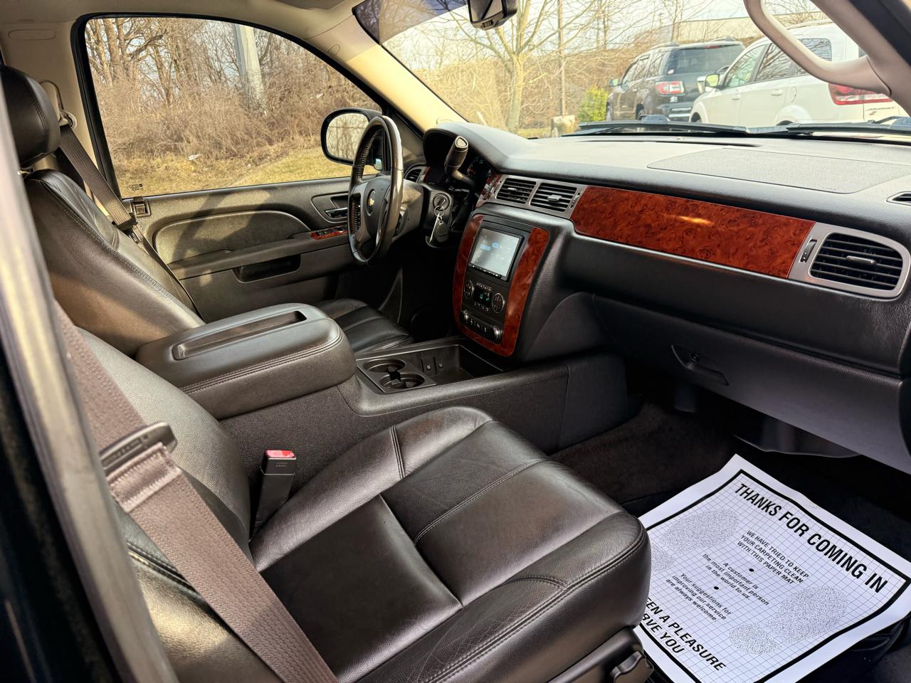 Chevrolet Avalanche 4WD Crew Cab LT 2013