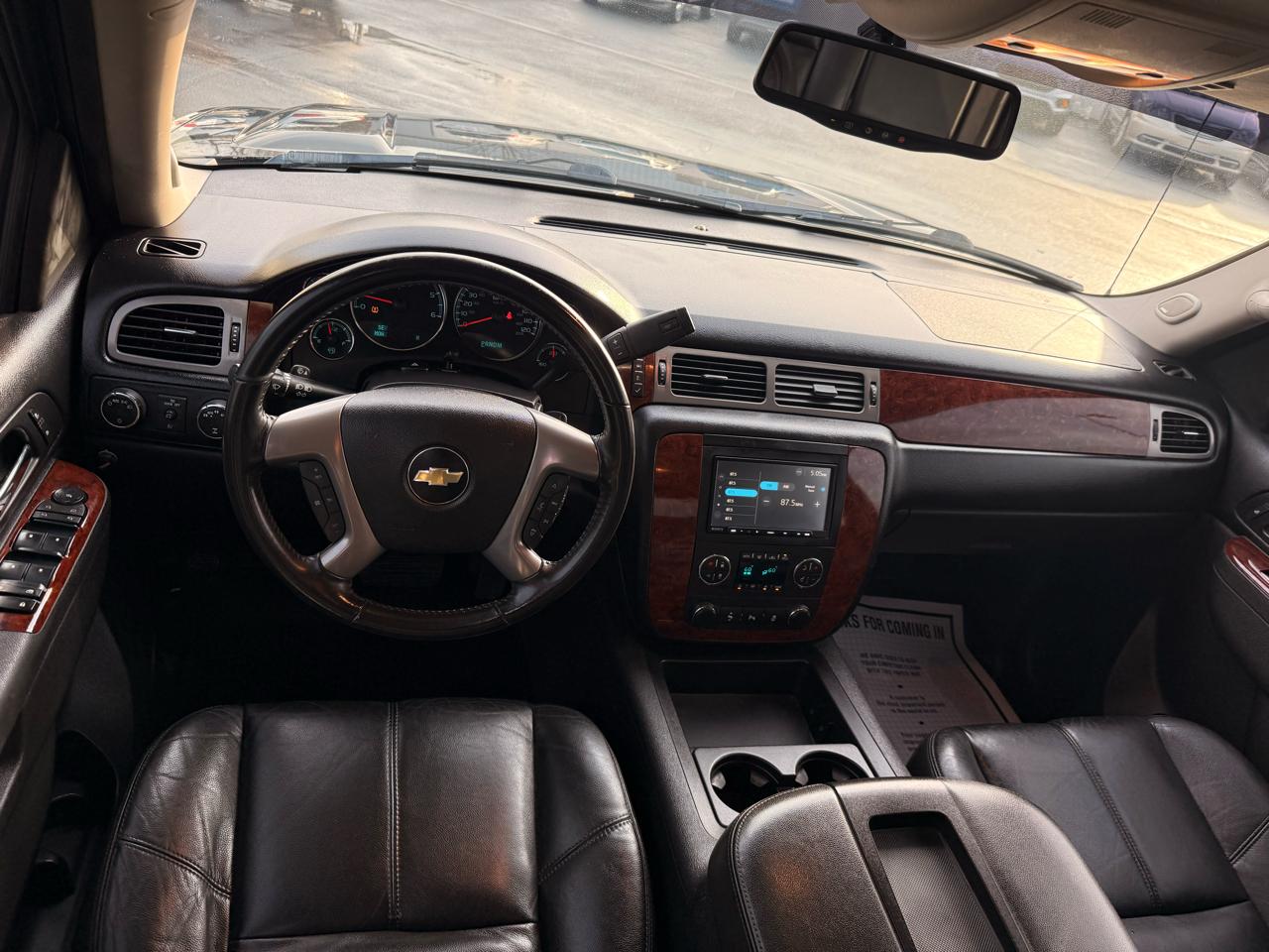 Chevrolet Avalanche 4WD Crew Cab LT 2013