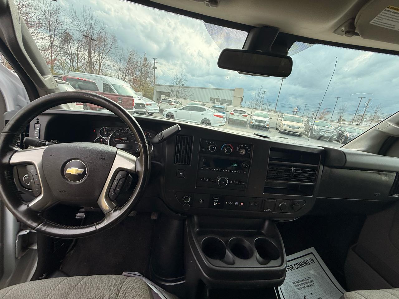 Chevrolet Express Passenger RWD 3500 155" LT 2019