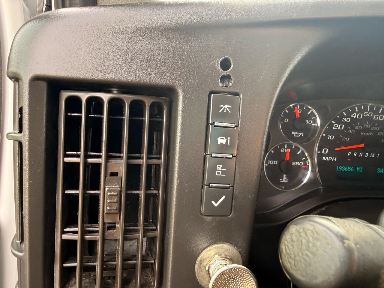 Chevrolet Express Passenger RWD 3500 155" LT 2019