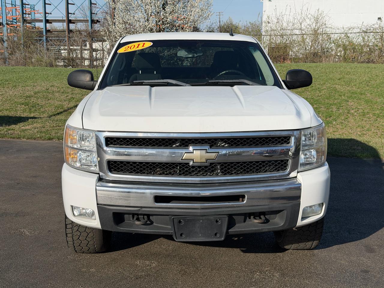 Chevrolet Silverado 1500 4WD Ext Cab 143.5" LT 2011
