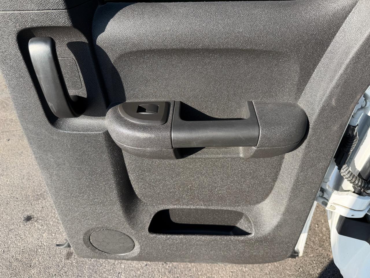 Chevrolet Silverado 1500 4WD Ext Cab 143.5" LT 2011