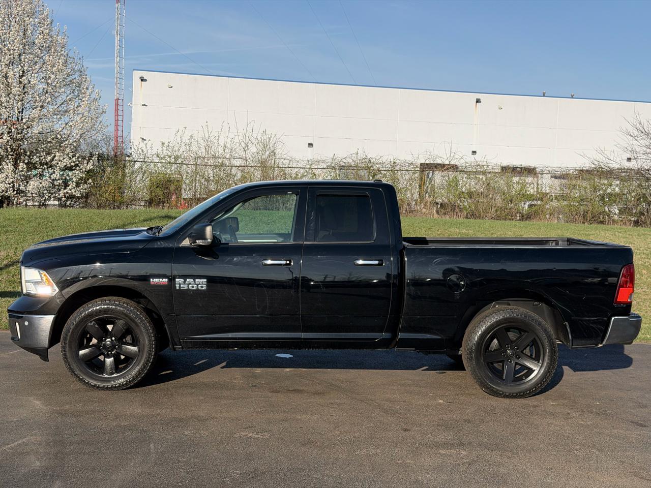 RAM 1500 4WD Quad Cab 140.5" Big Horn 2014