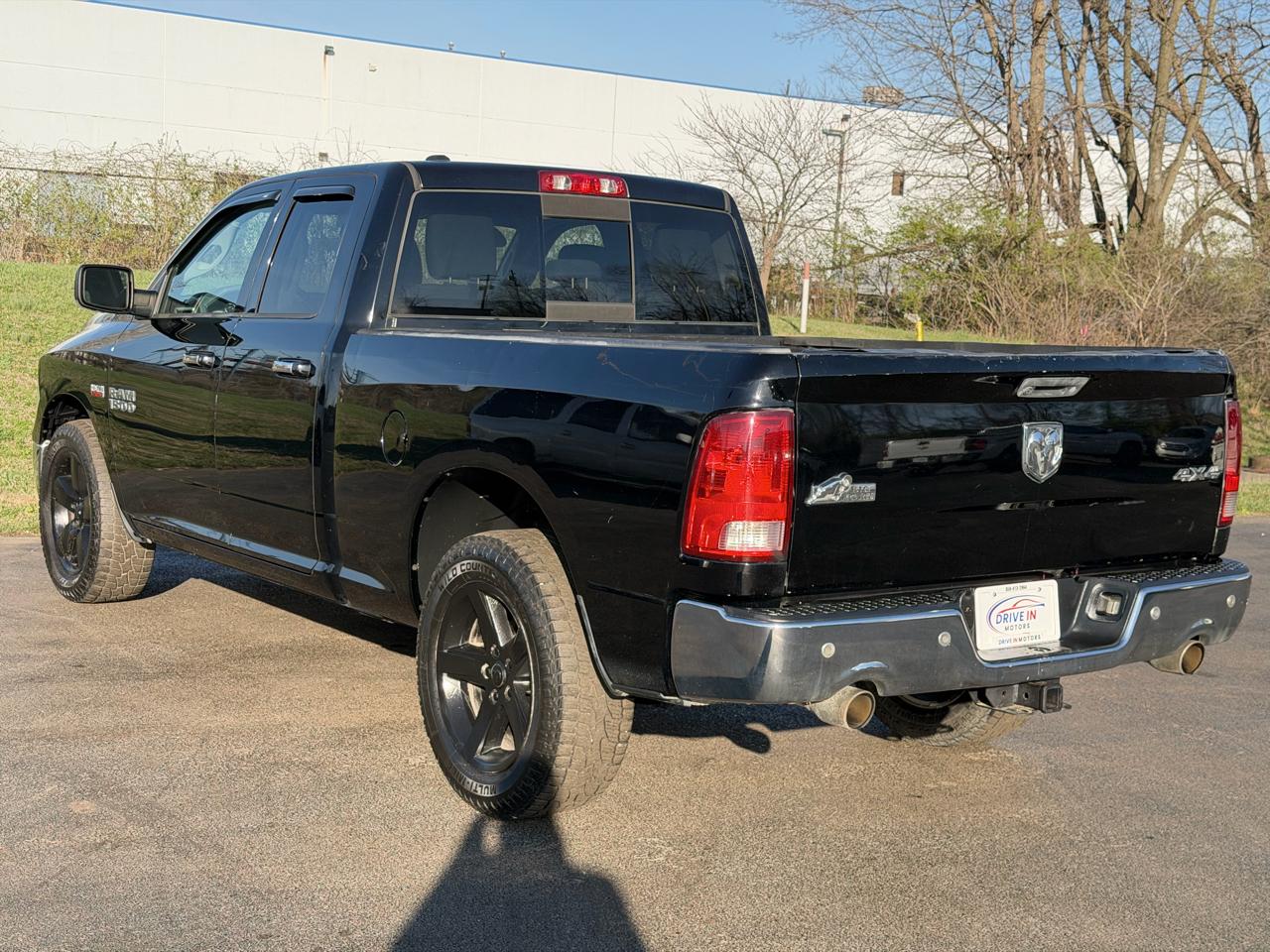 RAM 1500 4WD Quad Cab 140.5" Big Horn 2014