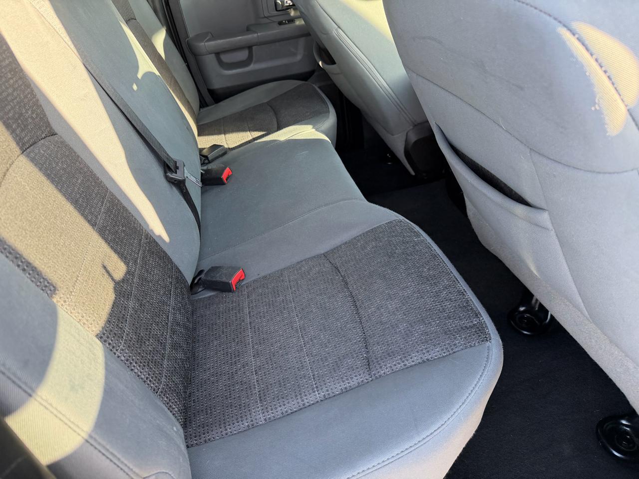 RAM 1500 4WD Quad Cab 140.5" Big Horn 2014