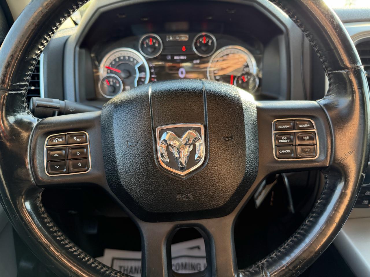 RAM 1500 4WD Quad Cab 140.5" Big Horn 2014