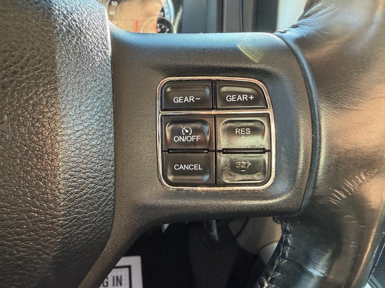 RAM 1500 4WD Quad Cab 140.5" Big Horn 2014