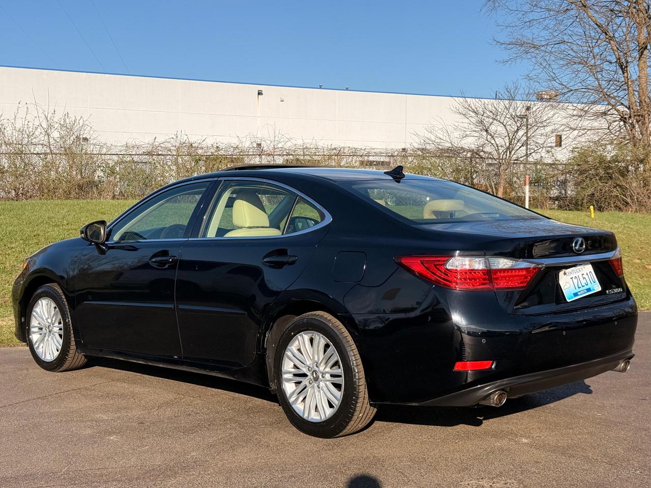 Lexus ES 350 4dr Sdn 2013