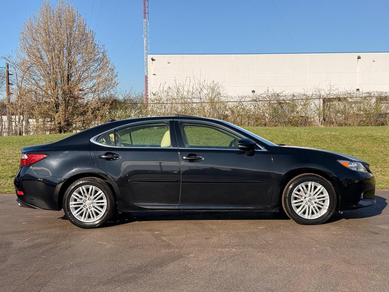 Lexus ES 350 4dr Sdn 2013