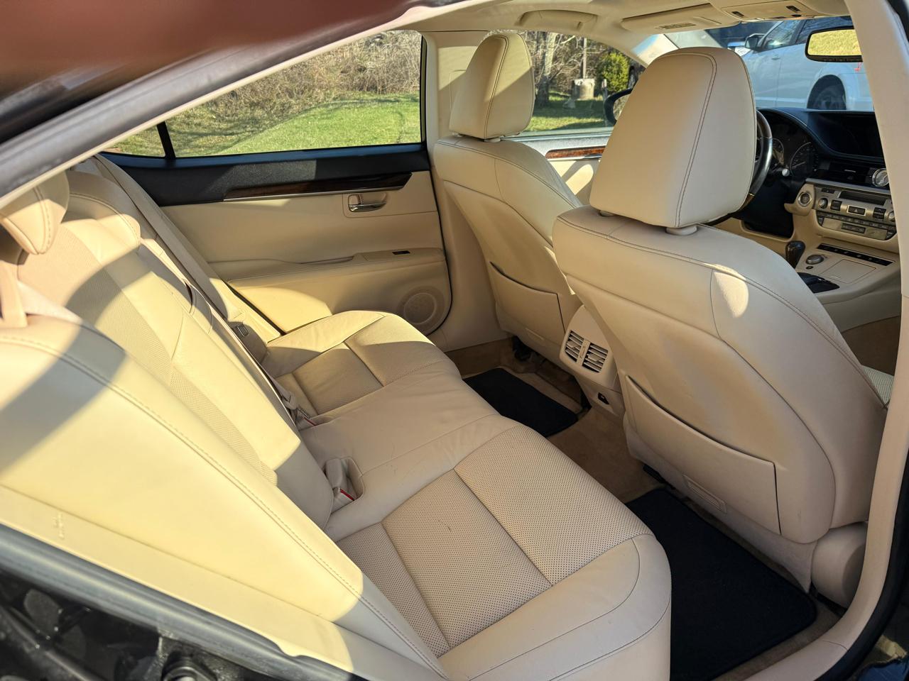 Lexus ES 350 4dr Sdn 2013