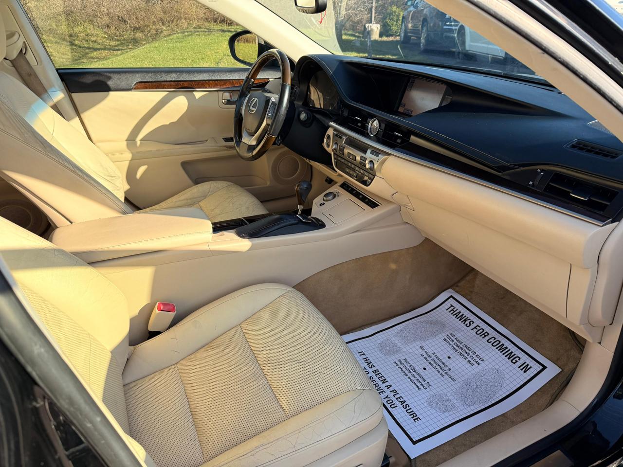 Lexus ES 350 4dr Sdn 2013