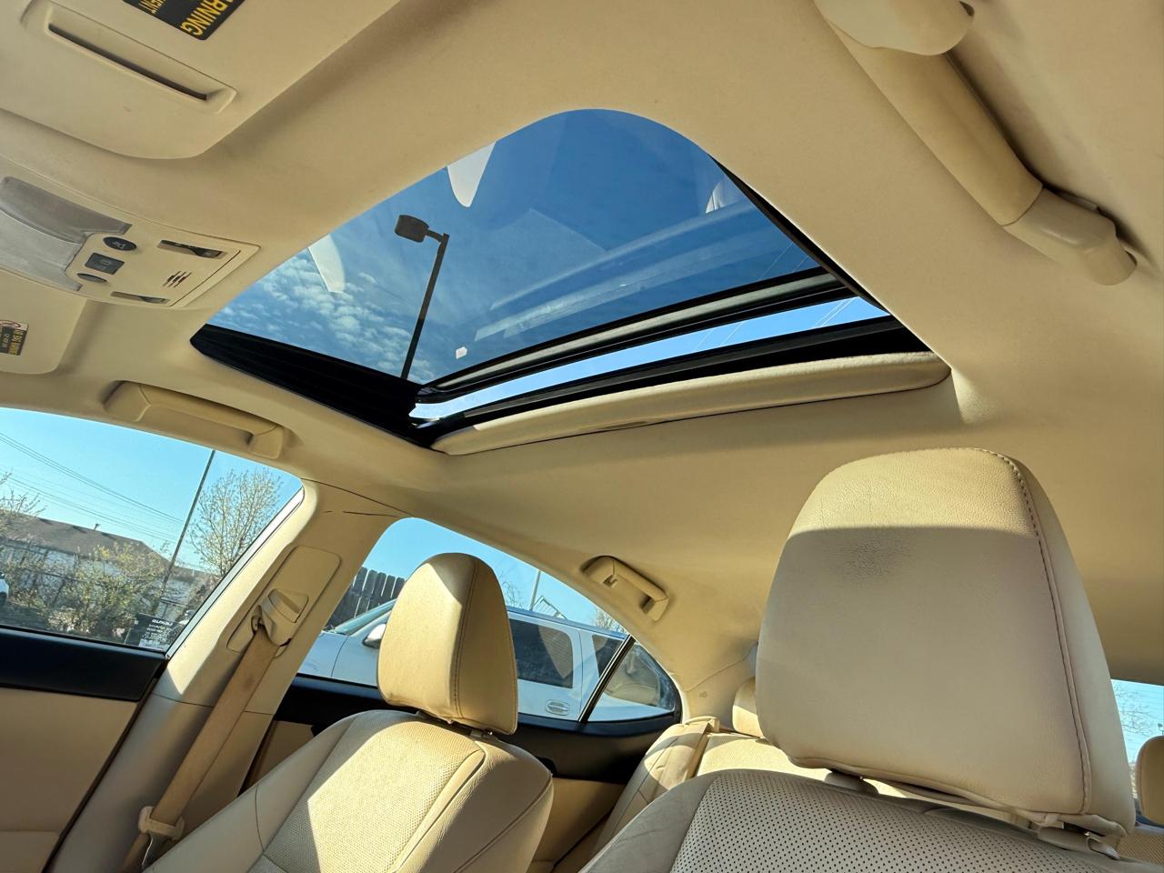 Lexus ES 350 4dr Sdn 2013