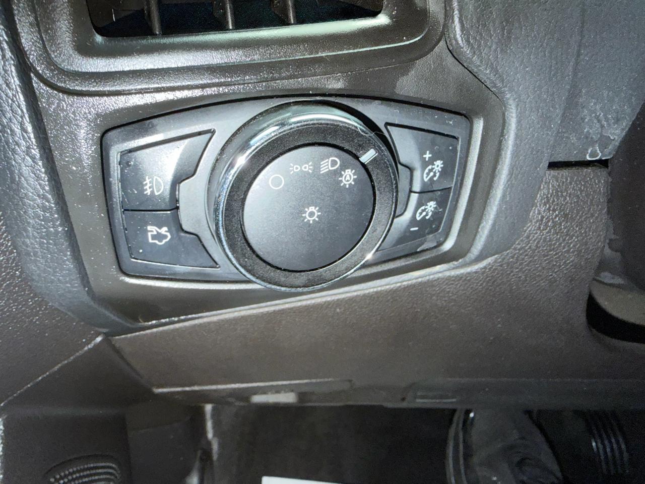 Ford Focus 5dr HB SE 2014