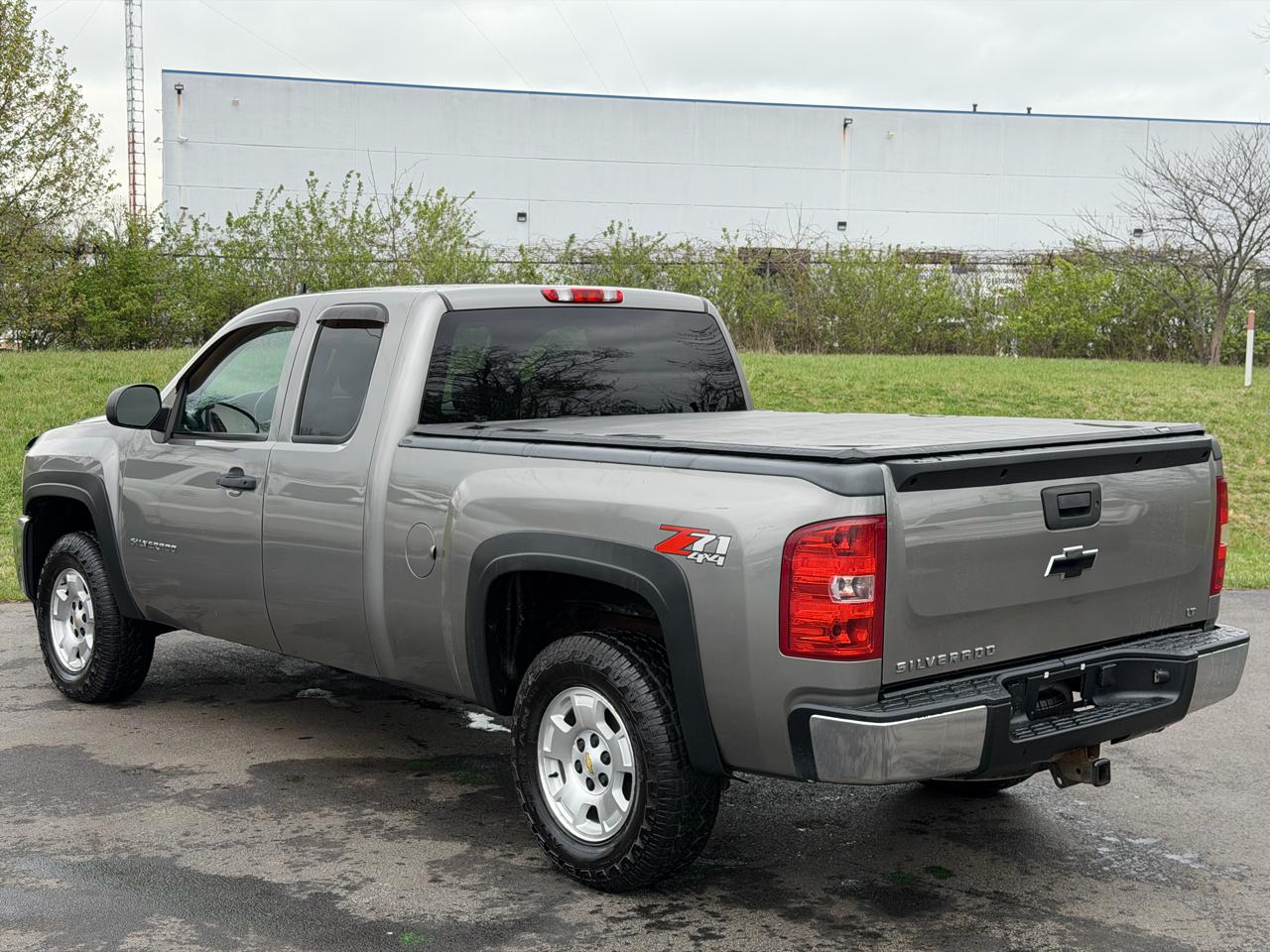 Chevrolet Silverado 1500 4WD Ext Cab 143.5" LT 2013