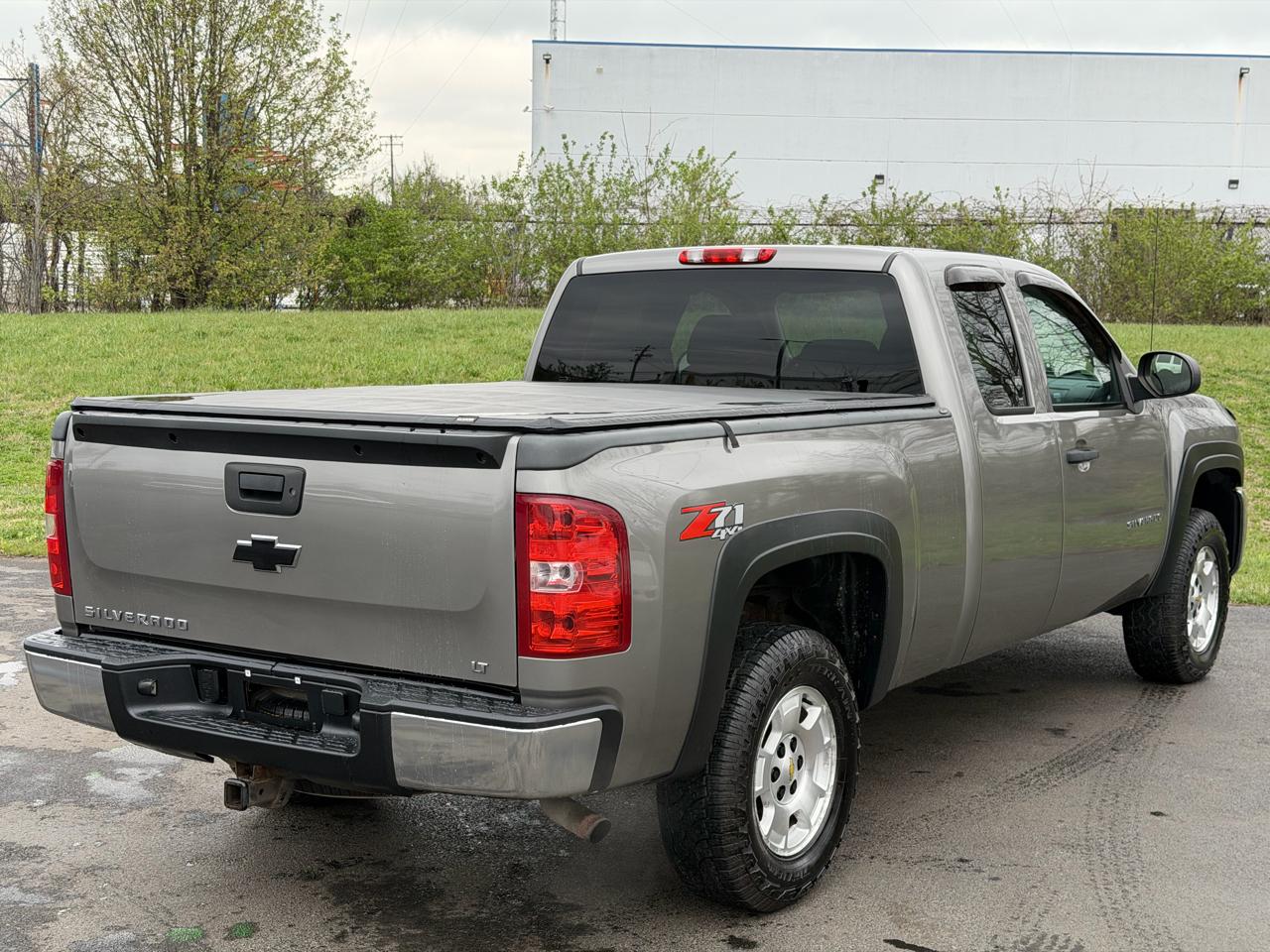 Chevrolet Silverado 1500 4WD Ext Cab 143.5" LT 2013