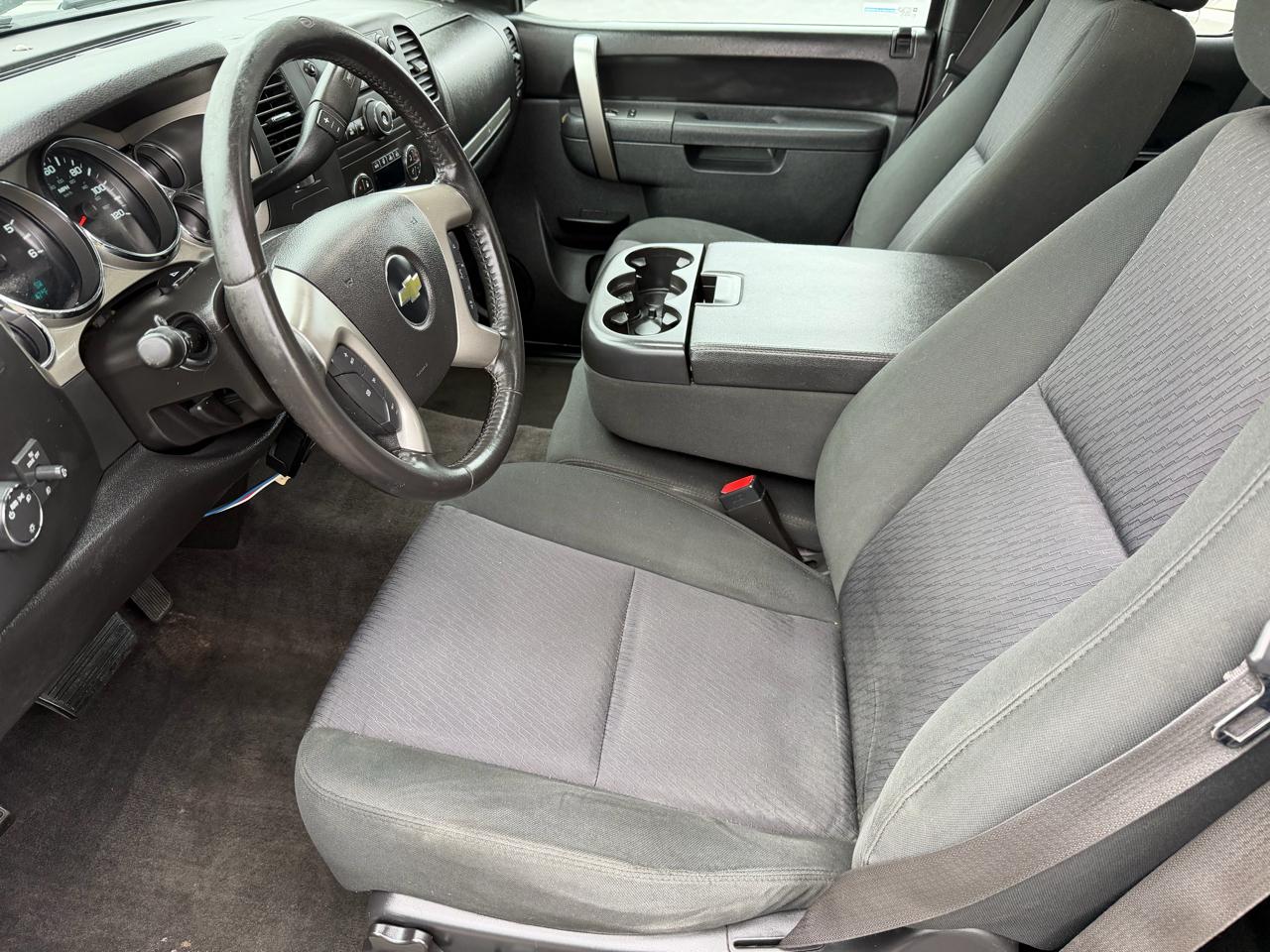 Chevrolet Silverado 1500 4WD Ext Cab 143.5" LT 2013