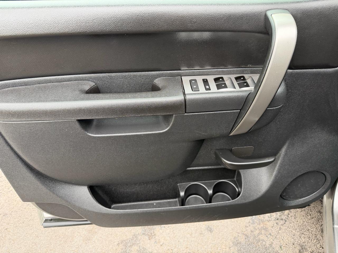 Chevrolet Silverado 1500 4WD Ext Cab 143.5" LT 2013